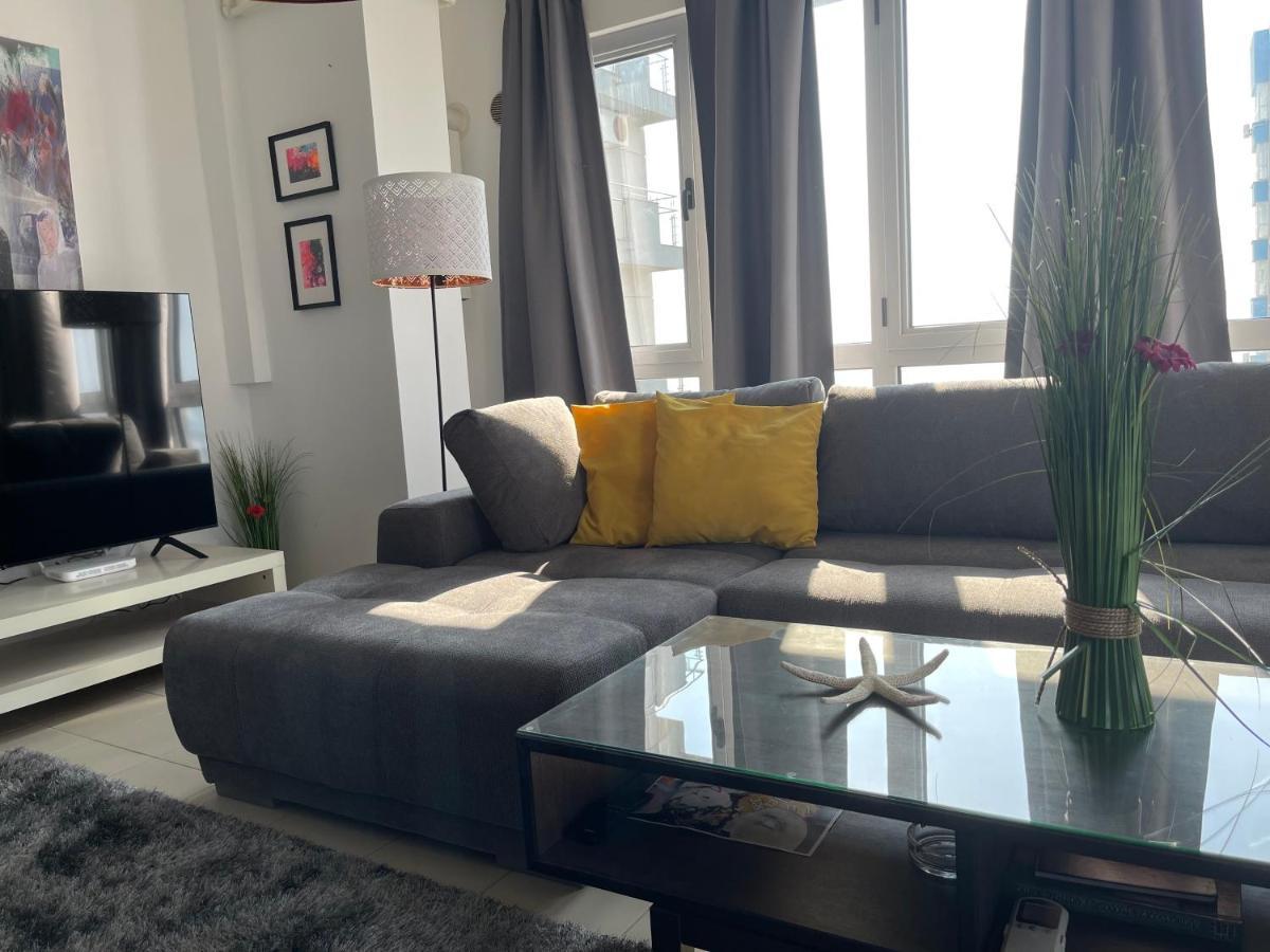 Apartment Happiness By Nicole Jutka, Visual Artist Olimp Εξωτερικό φωτογραφία