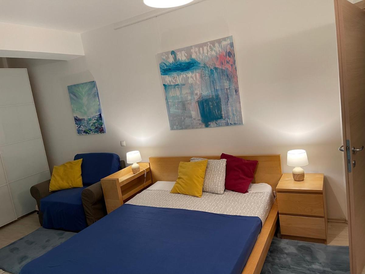 Apartment Happiness By Nicole Jutka, Visual Artist Olimp Εξωτερικό φωτογραφία