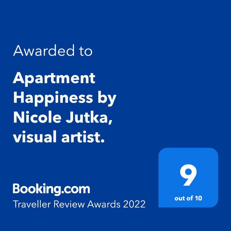 Apartment Happiness By Nicole Jutka, Visual Artist Olimp Εξωτερικό φωτογραφία
